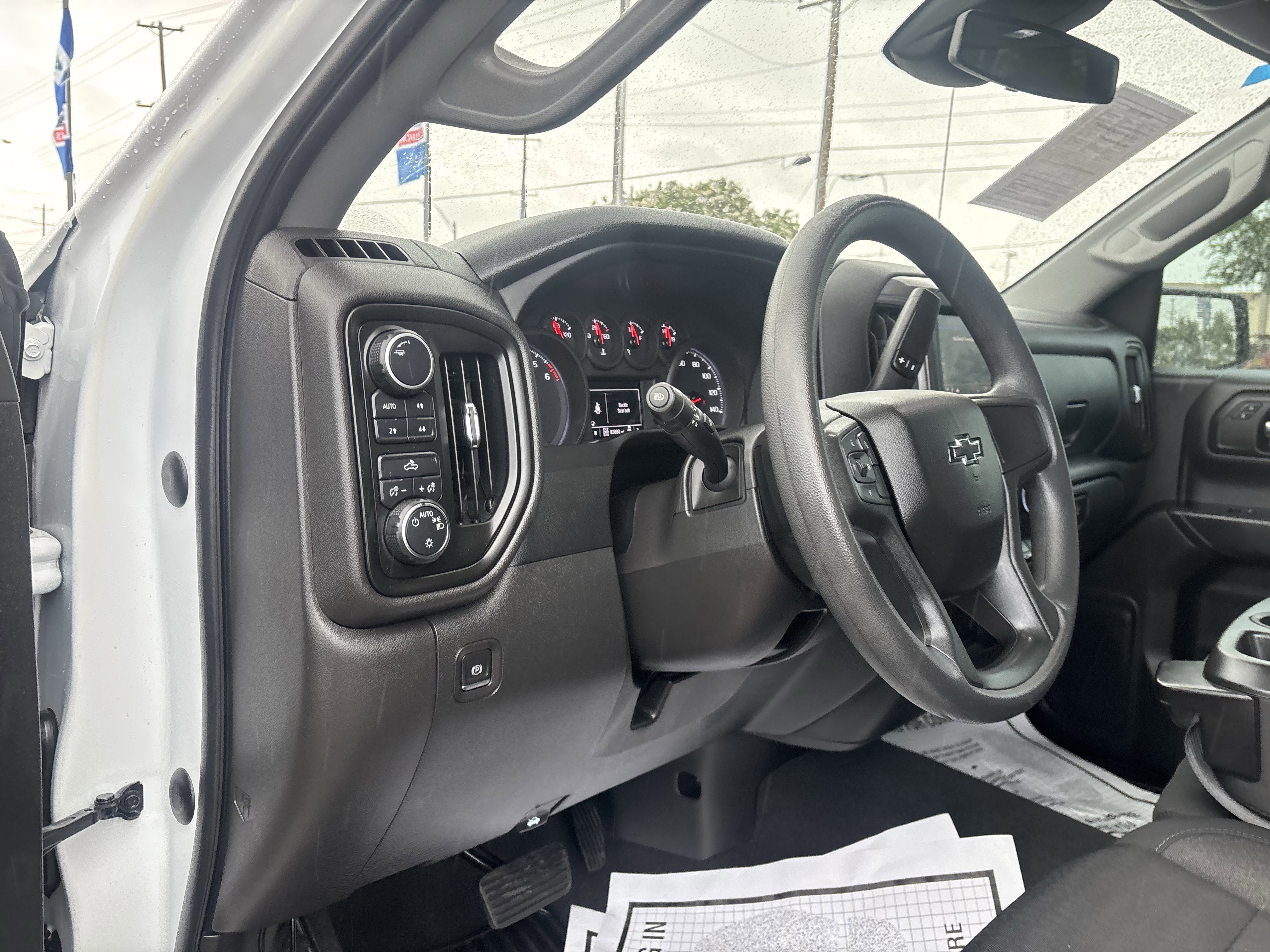 Used 2022 Chevrolet Silverado 1500 Custom Trail Boss w/ LPO, Dark Essentials Package image 12