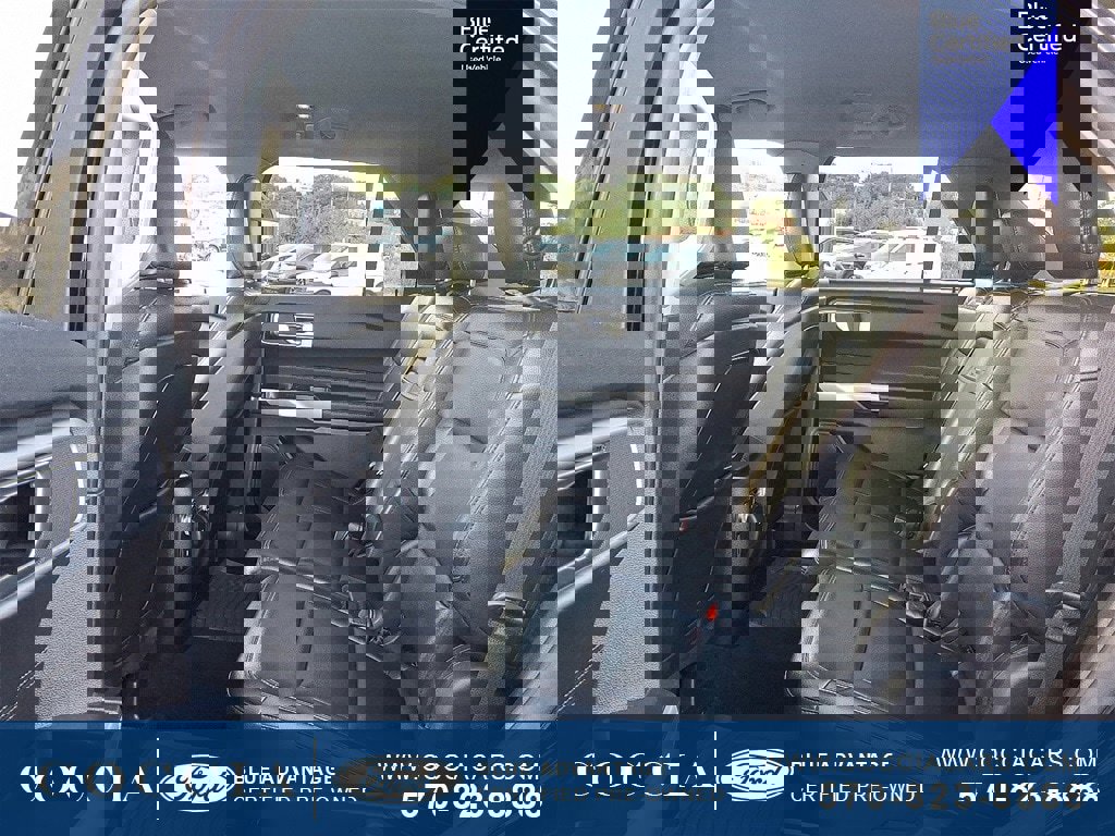 Certified 2020 Ford Explorer XLT w/ Equipment Group 202A image 11