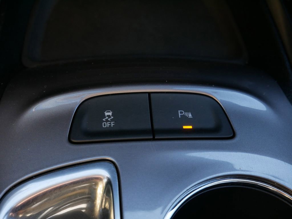 Used 2024 Chevrolet Malibu LT image 25