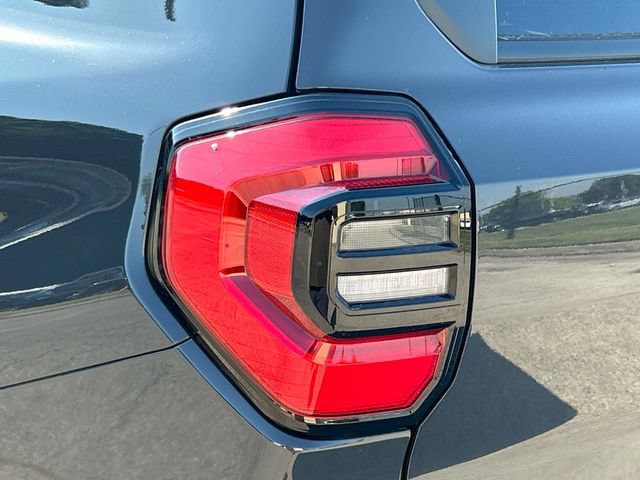 Used 2025 Toyota 4Runner Limited AWD/4WD image 11