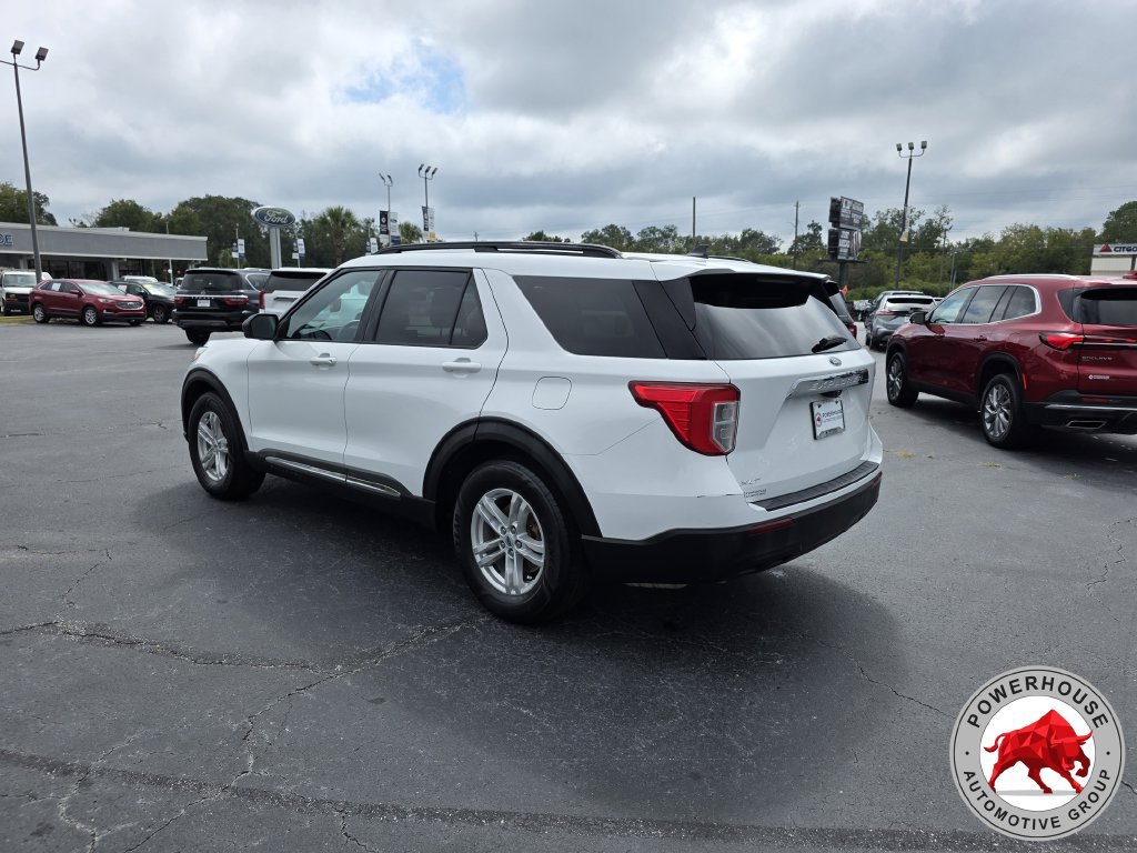 Certified 2021 Ford Explorer XLT RWD image 4