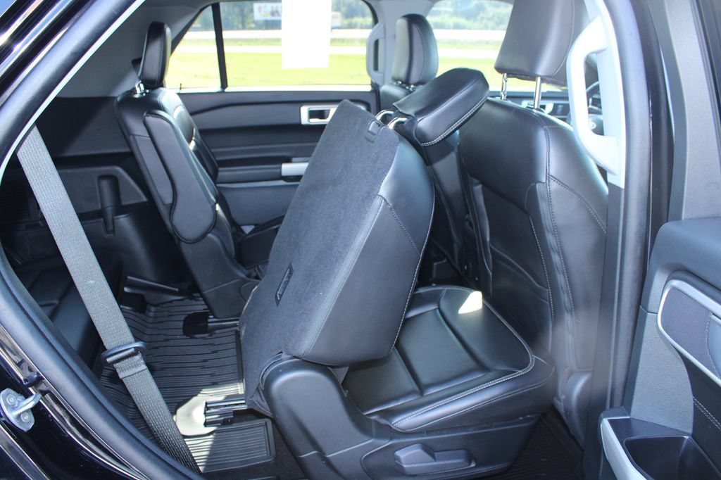 Certified 2024 Ford Explorer XLT w/ Equipment Group 202A AWD/4WD image 21
