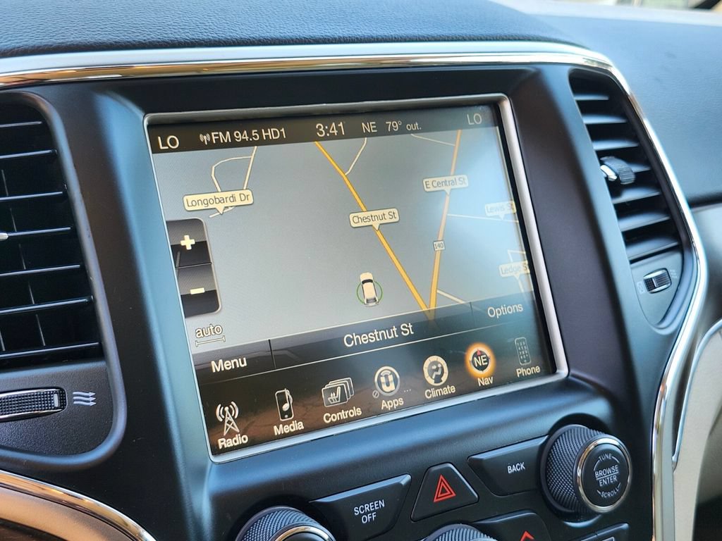 Used 2017 Jeep Grand Cherokee Limited AWD/4WD image 21