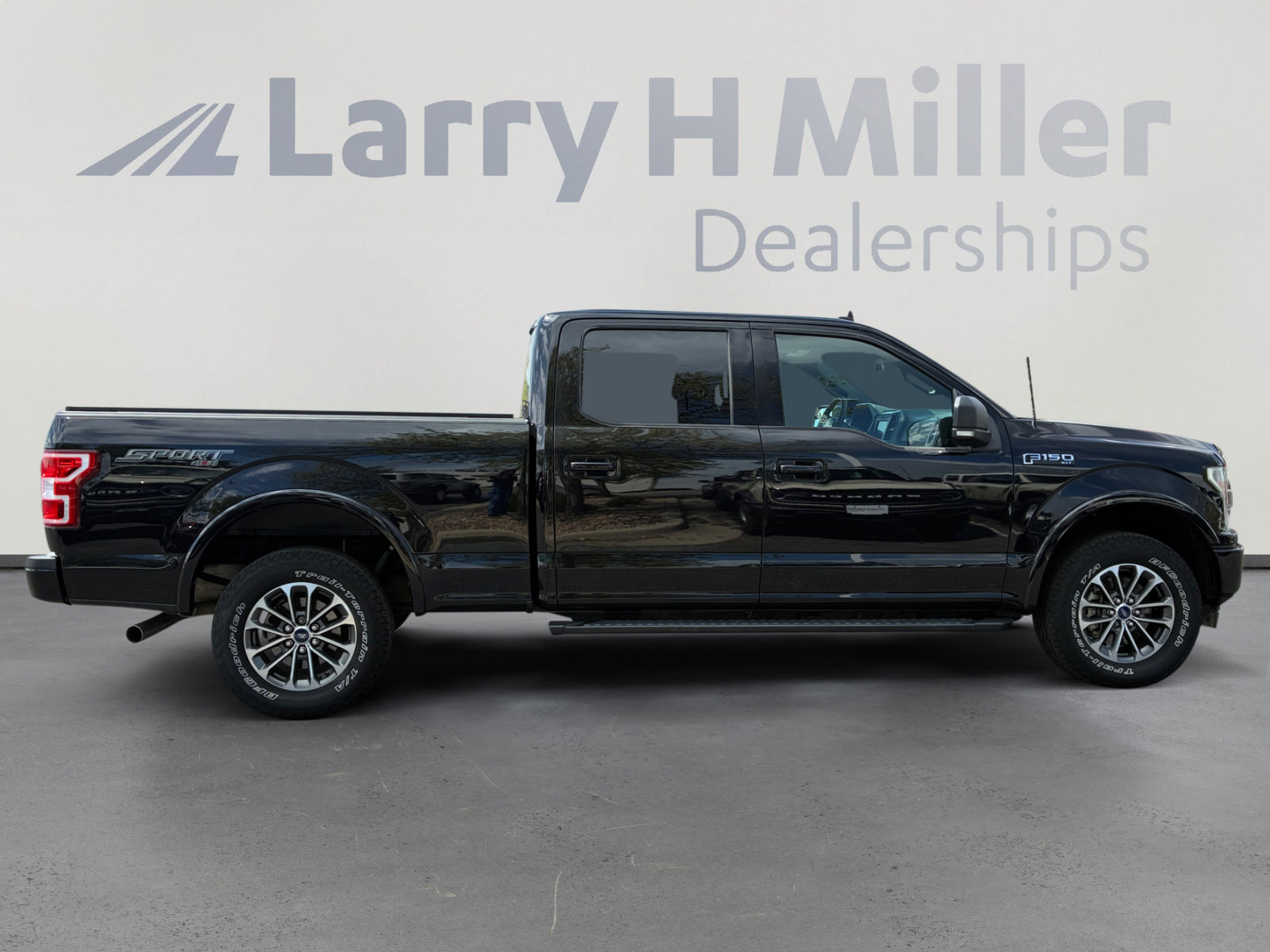 Certified 2019 Ford F150 XLT w/ Equipment Group 302A Luxury AWD/4WD image 6