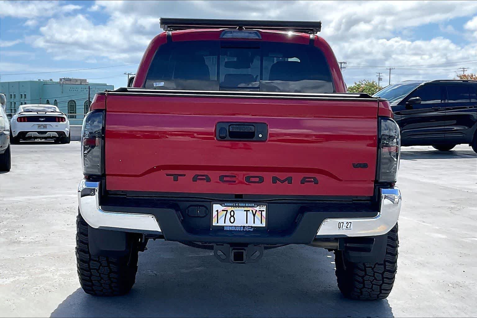 Used 2023 Toyota Tacoma TRD Off-Road w/ Black Out Package (TMS) AWD/4WD image 5