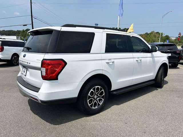 Certified 2024 Ford Expedition XLT AWD/4WD image 3