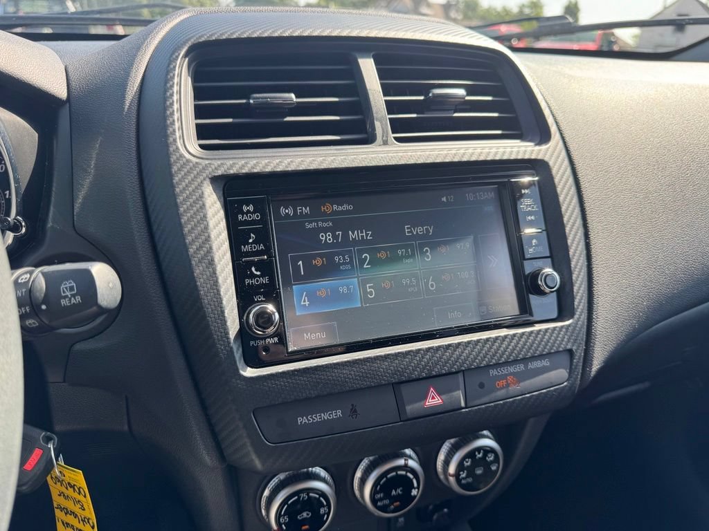 Used 2025 Mitsubishi Outlander Sport SE AWD/4WD image 10