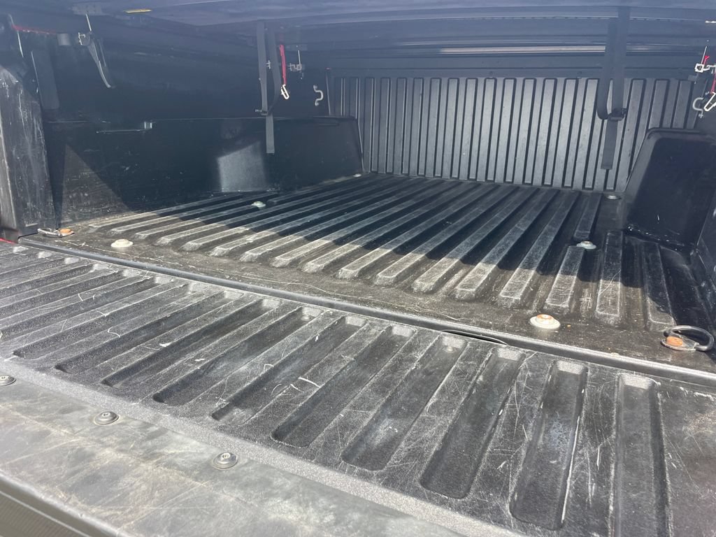 Used 2022 Toyota Tacoma SR AWD/4WD image 16