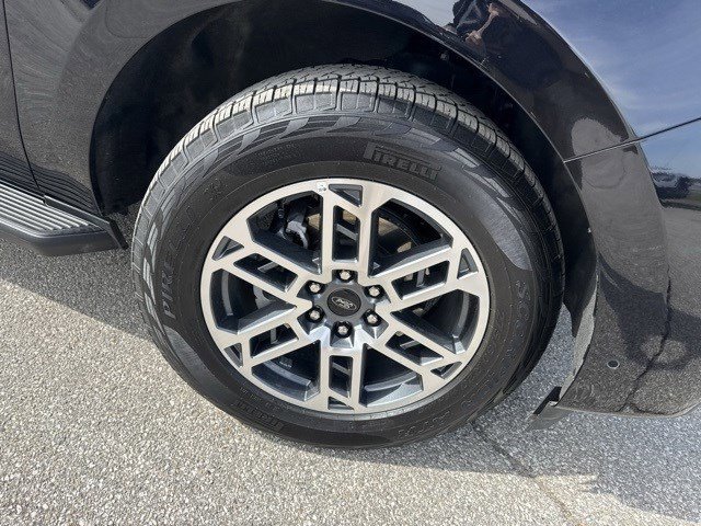 Certified 2025 Ford Expedition Active image 45