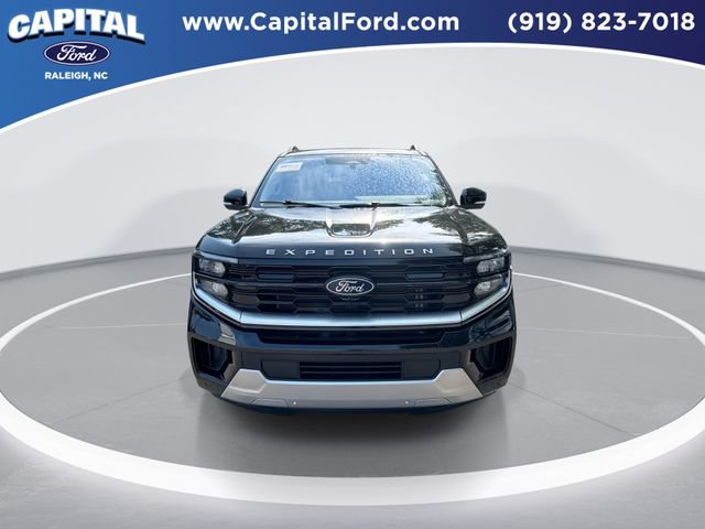 Certified 2025 Ford Expedition Platinum w/ Driver's Package AWD/4WD image 3