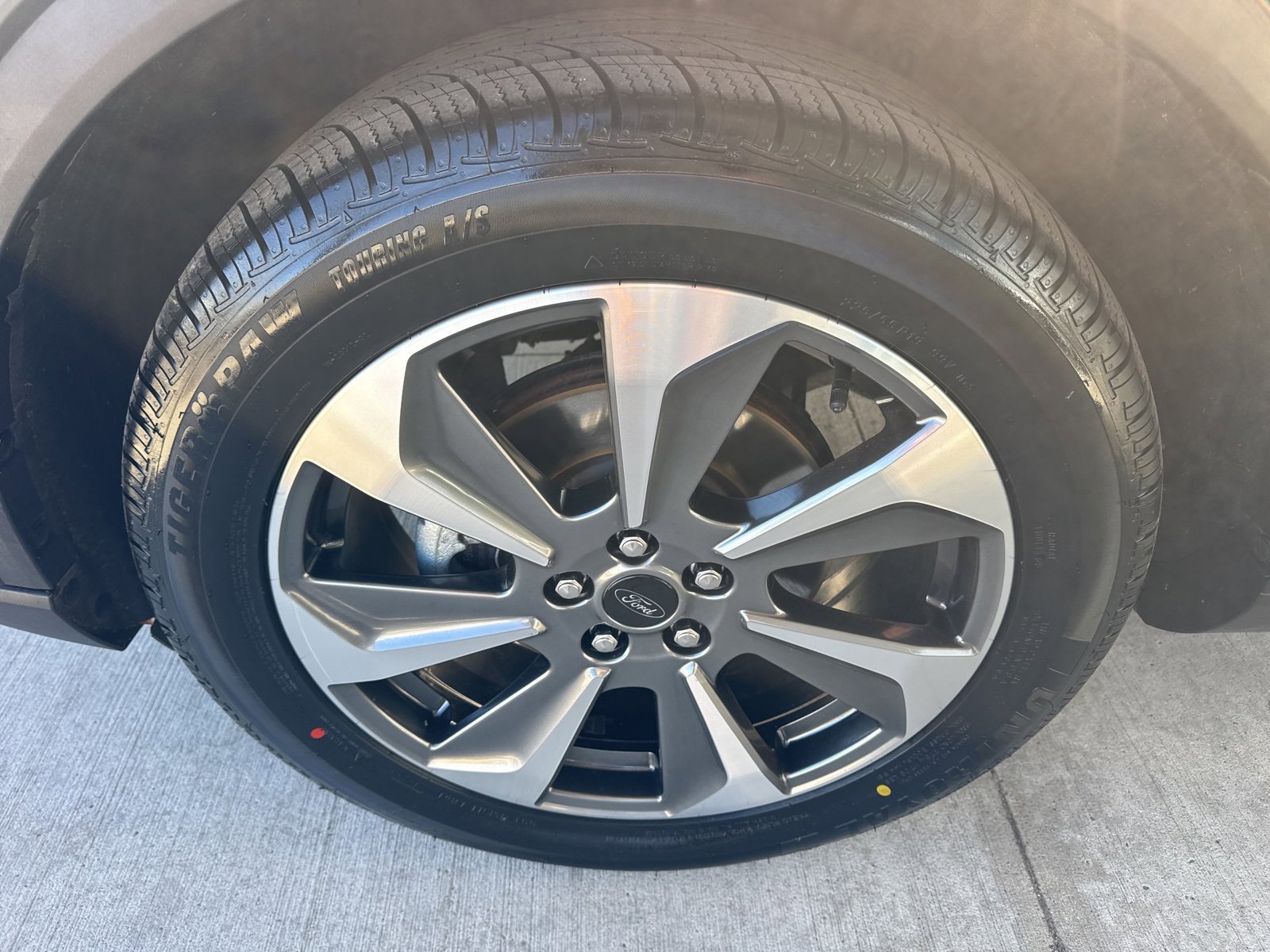 Certified 2023 Ford Escape Platinum image 18