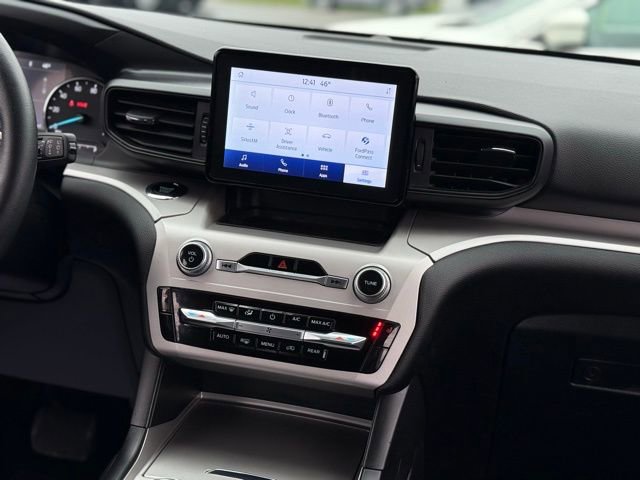 Certified 2024 Ford Explorer XLT image 25