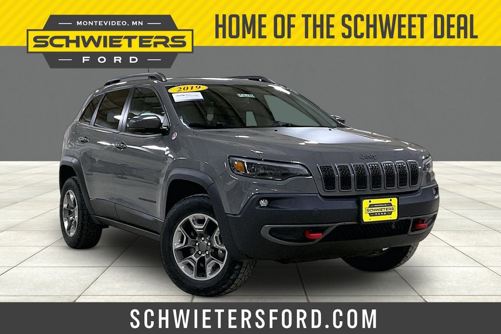 Used 2019 Jeep Cherokee Trailhawk w/ Cold Weather Group