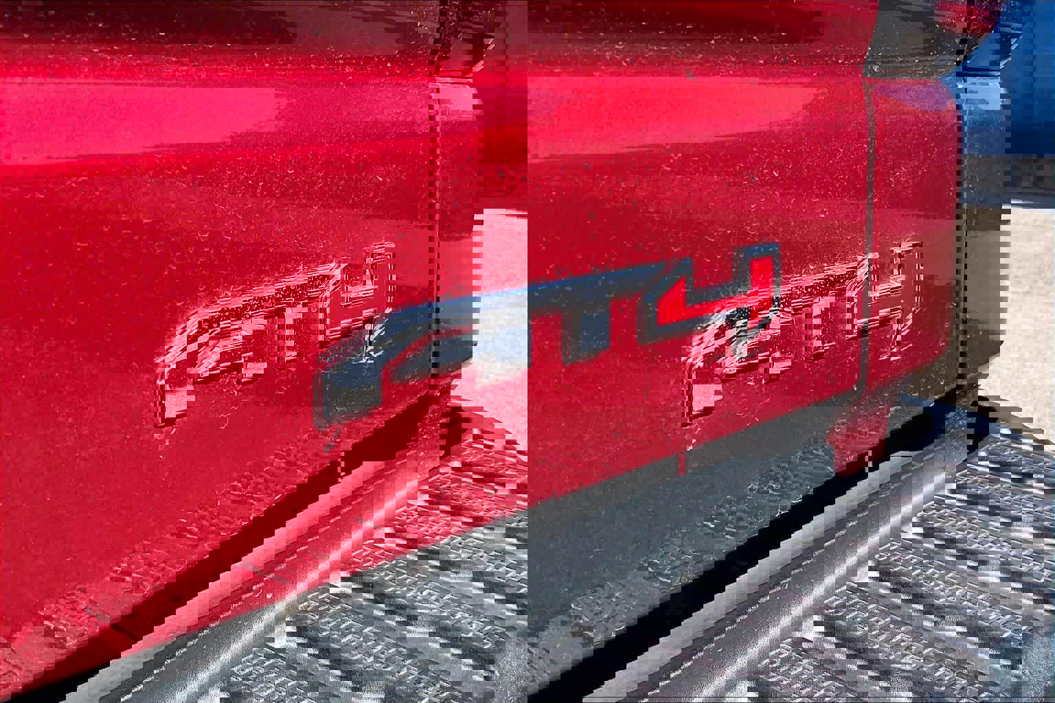 Used 2019 GMC Sierra 1500 AT4 w/ Off Road Performance Package image 9