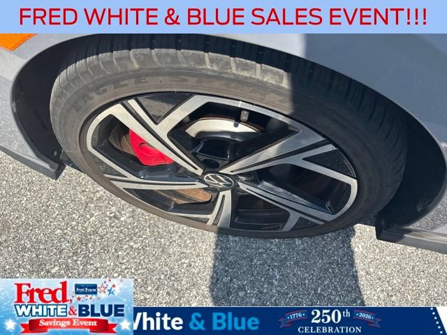 Used 2024 Volkswagen GTI SE FWD image 7