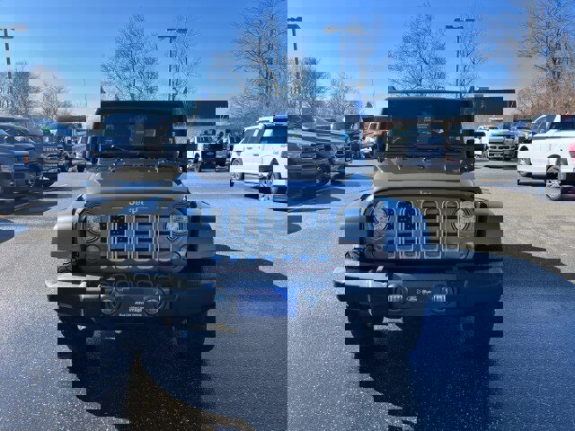 Used 2017 Jeep Wrangler Unlimited Sahara w/ Dual Top Group image 22