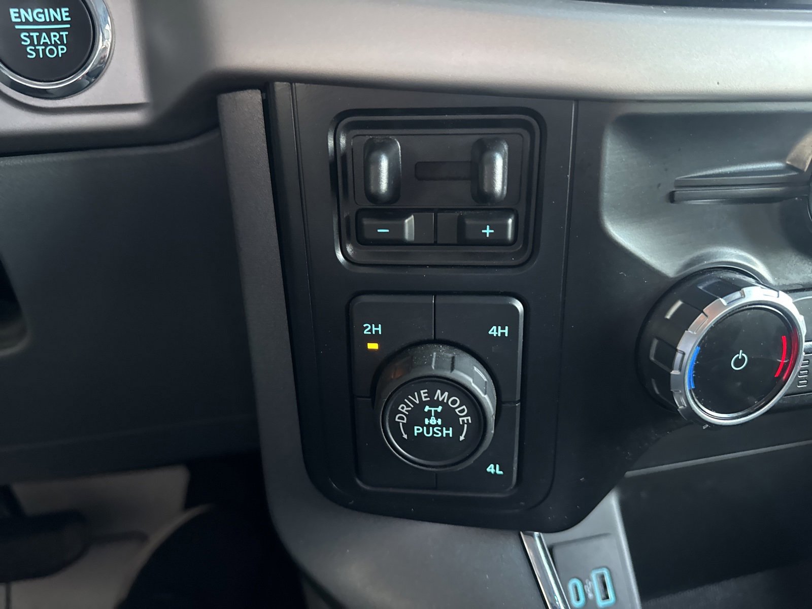 Certified 2023 Ford F150 XLT w/ Equipment Group 302A High image 31