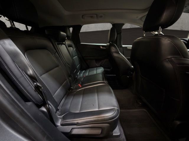 Certified 2024 Ford Escape Platinum AWD/4WD image 21