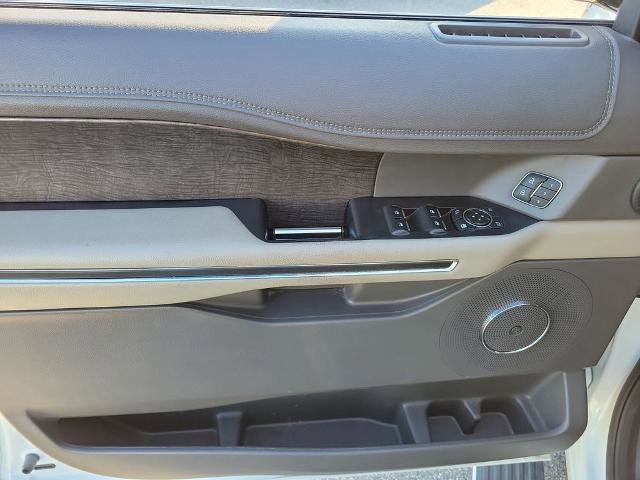 Certified 2021 Ford Expedition Max Limited image 23