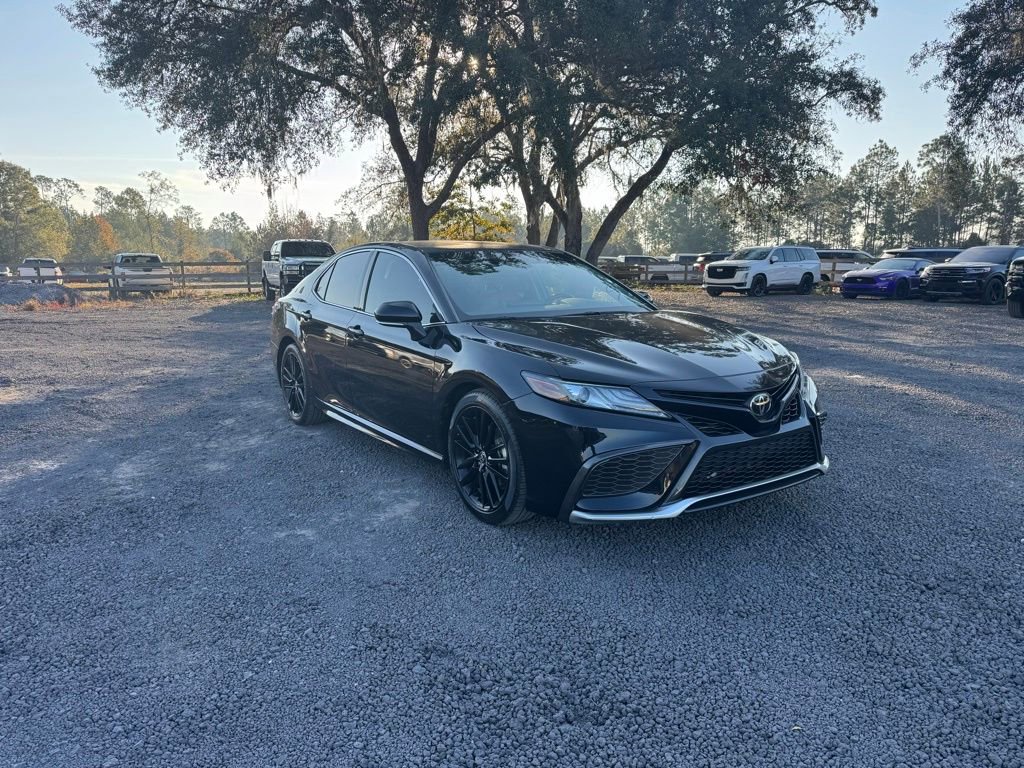 Used 2021 Toyota Camry XSE image 8