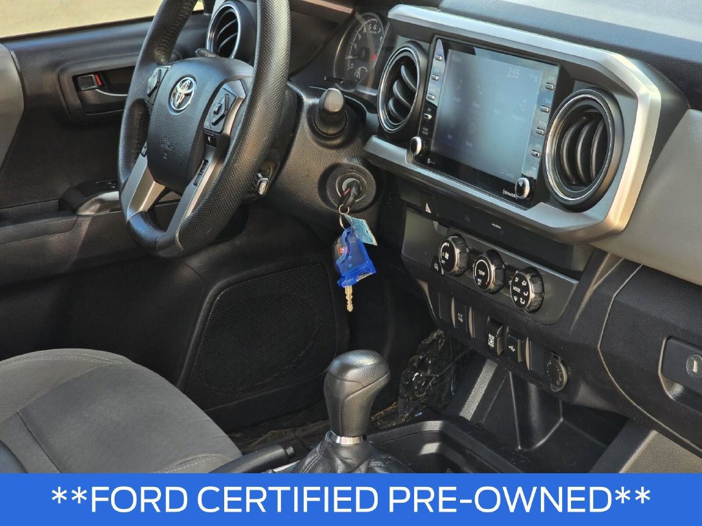 Used 2020 Toyota Tacoma SR5 RWD image 31