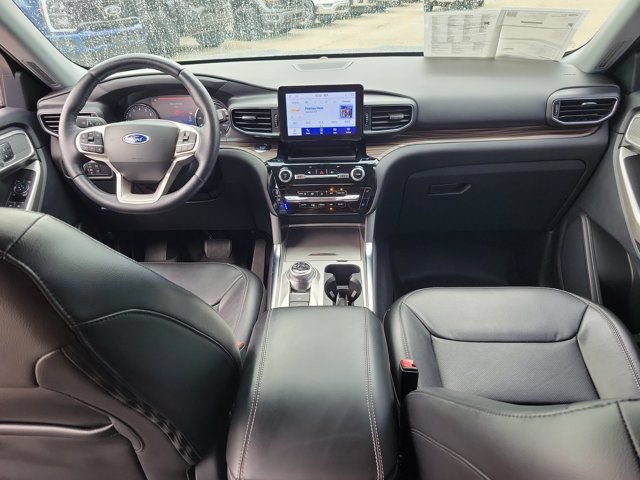 Certified 2022 Ford Explorer Limited w/ Equipment Group 301A RWD image 19