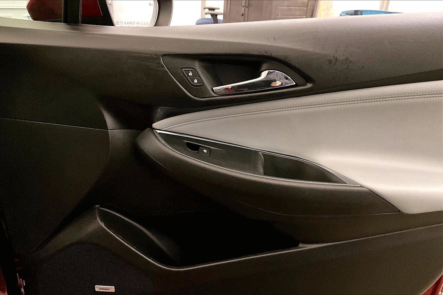 Used 2019 Chevrolet Cruze Premier w/ Sun And Sound Package image 23