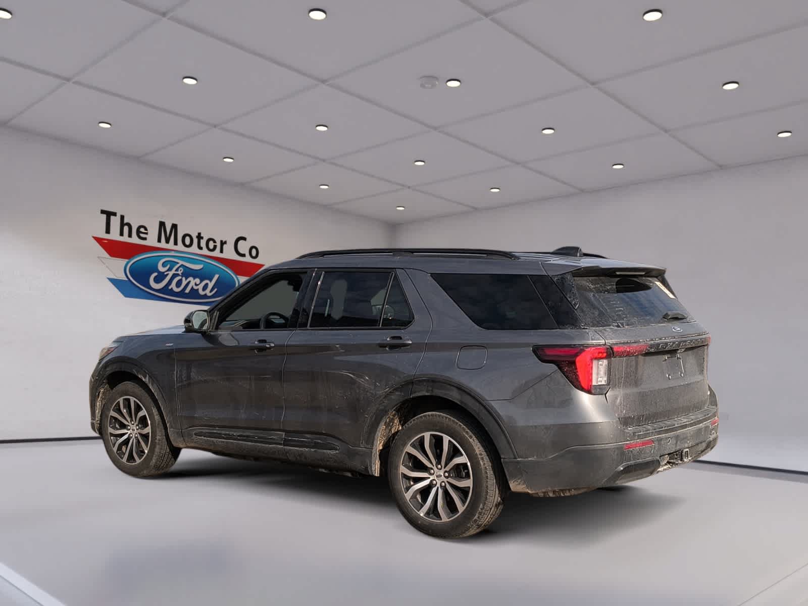 Certified 2025 Ford Explorer ST-Line AWD/4WD image 7