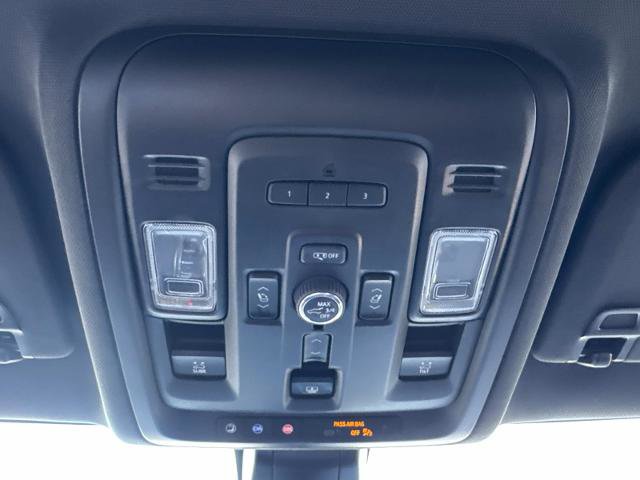 Used 2021 Chevrolet Suburban High Country image 23