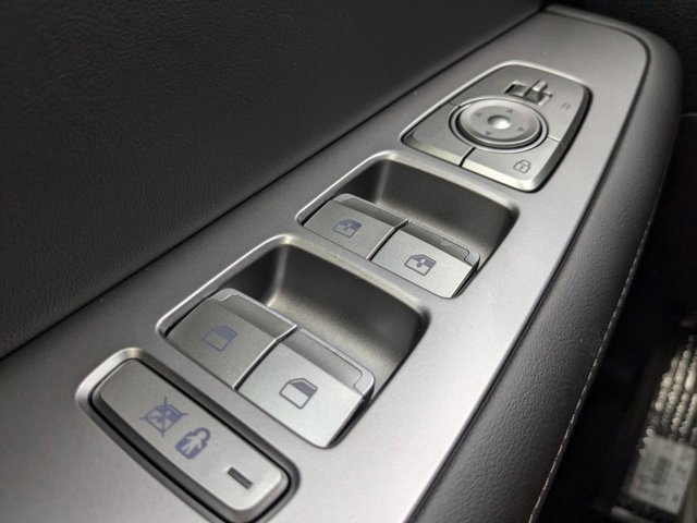 Used 2025 Hyundai Palisade Limited image 22