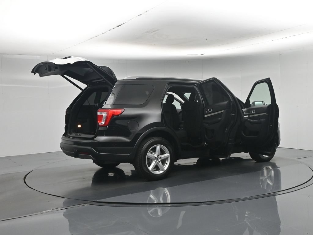 Certified 2019 Ford Explorer XLT FWD image 6