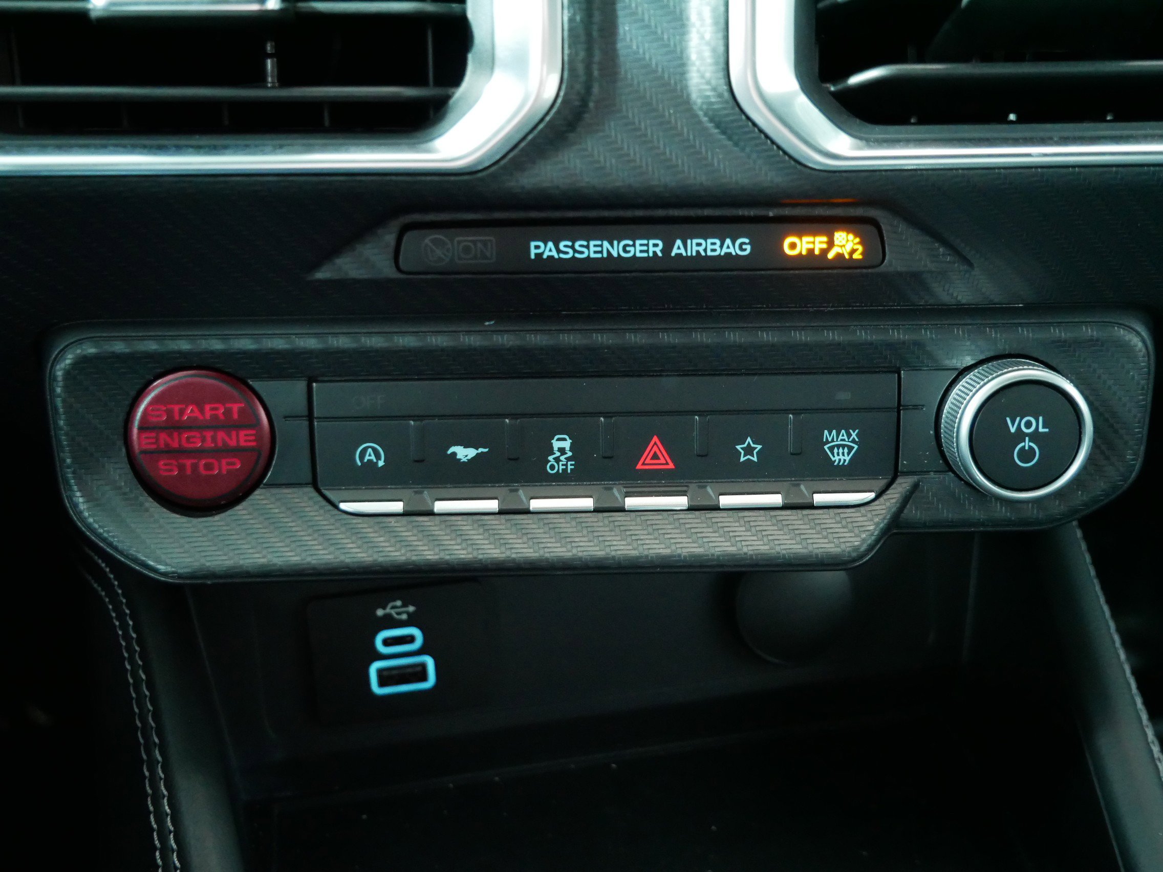 Certified 2025 Ford Mustang GT Premium w/ 60th Anniversary Package RWD image 16
