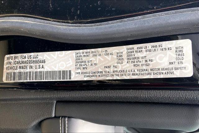 Used 2025 Jeep Grand Cherokee L Altitude AWD/4WD image 35