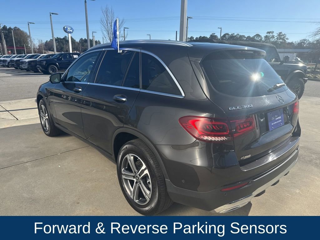 Used 2022 Mercedes-Benz GLC 300 image 2
