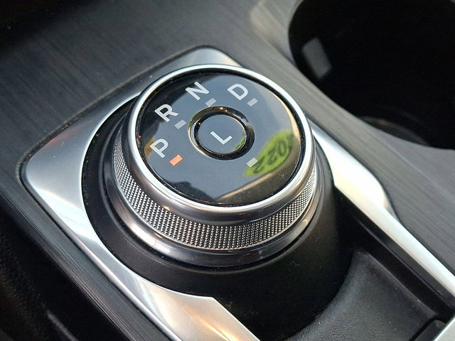 Certified 2022 Ford Escape SE w/ SE Sport Appearance Package image 17