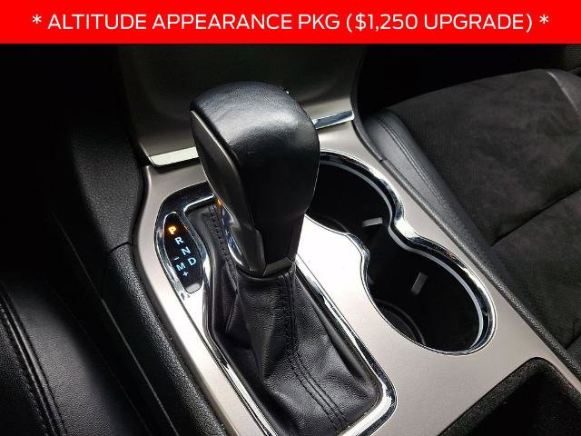 Used 2021 Jeep Grand Cherokee Laredo X image 14