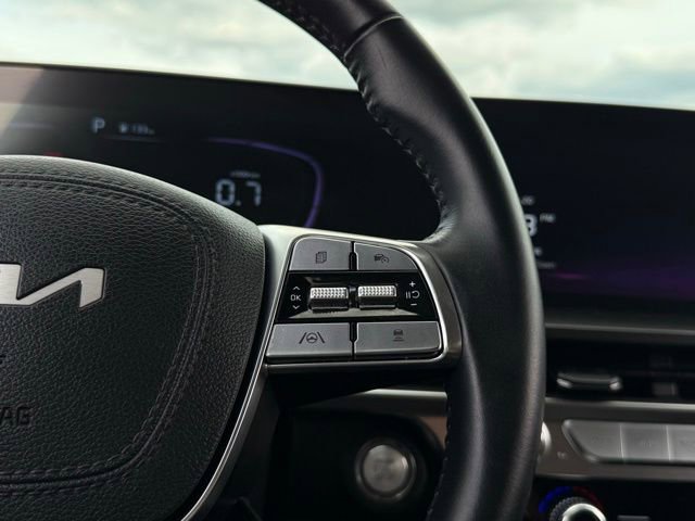 Used 2025 Kia Telluride S FWD image 9
