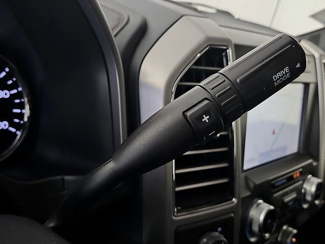 Certified 2021 Ford F250 Platinum w/ FX4 Off-Road Package image 18