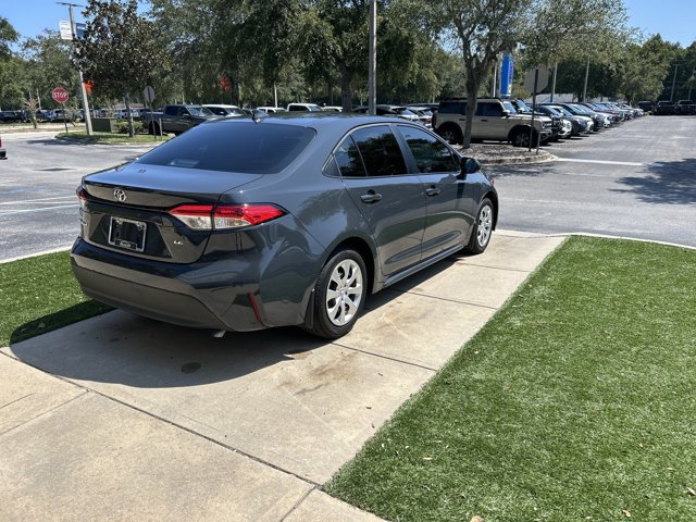 Used 2025 Toyota Corolla LE FWD image 3