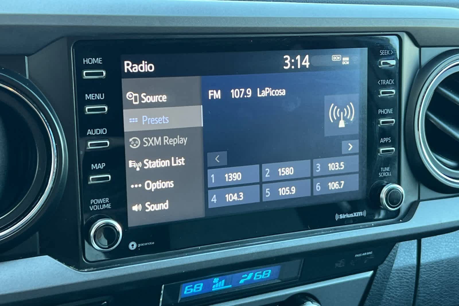 Used 2021 Toyota Tacoma TRD Sport w/ Technology Package RWD image 18