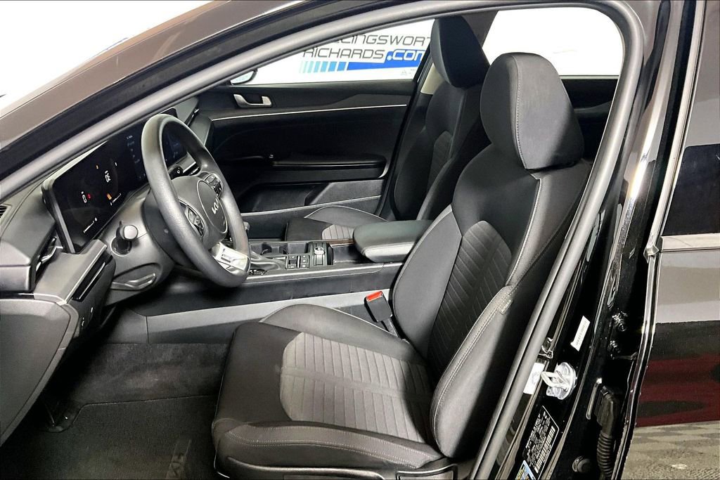 Used 2025 Kia K5 LXS FWD image 20