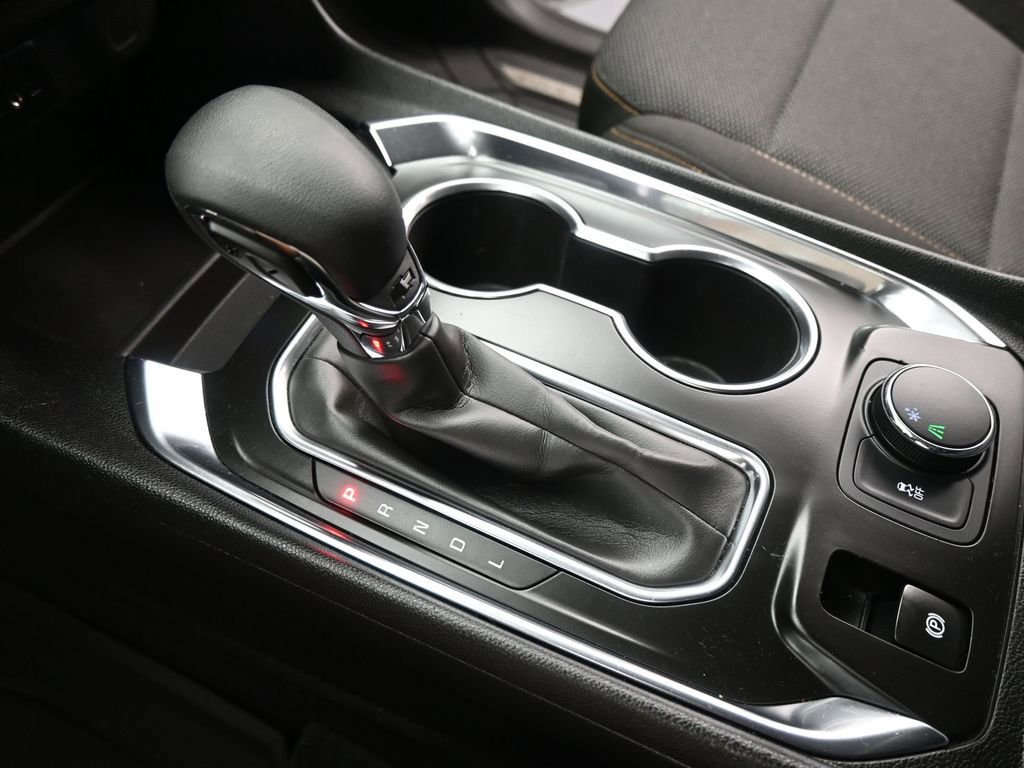 Used 2021 Chevrolet Traverse LT image 43