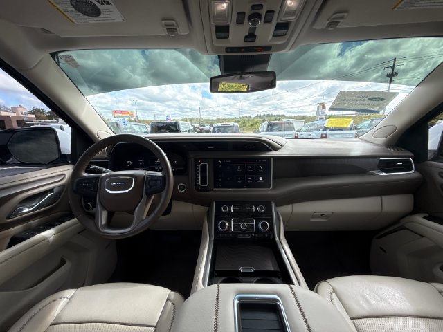 Used 2023 GMC Yukon XL Denali AWD/4WD image 20