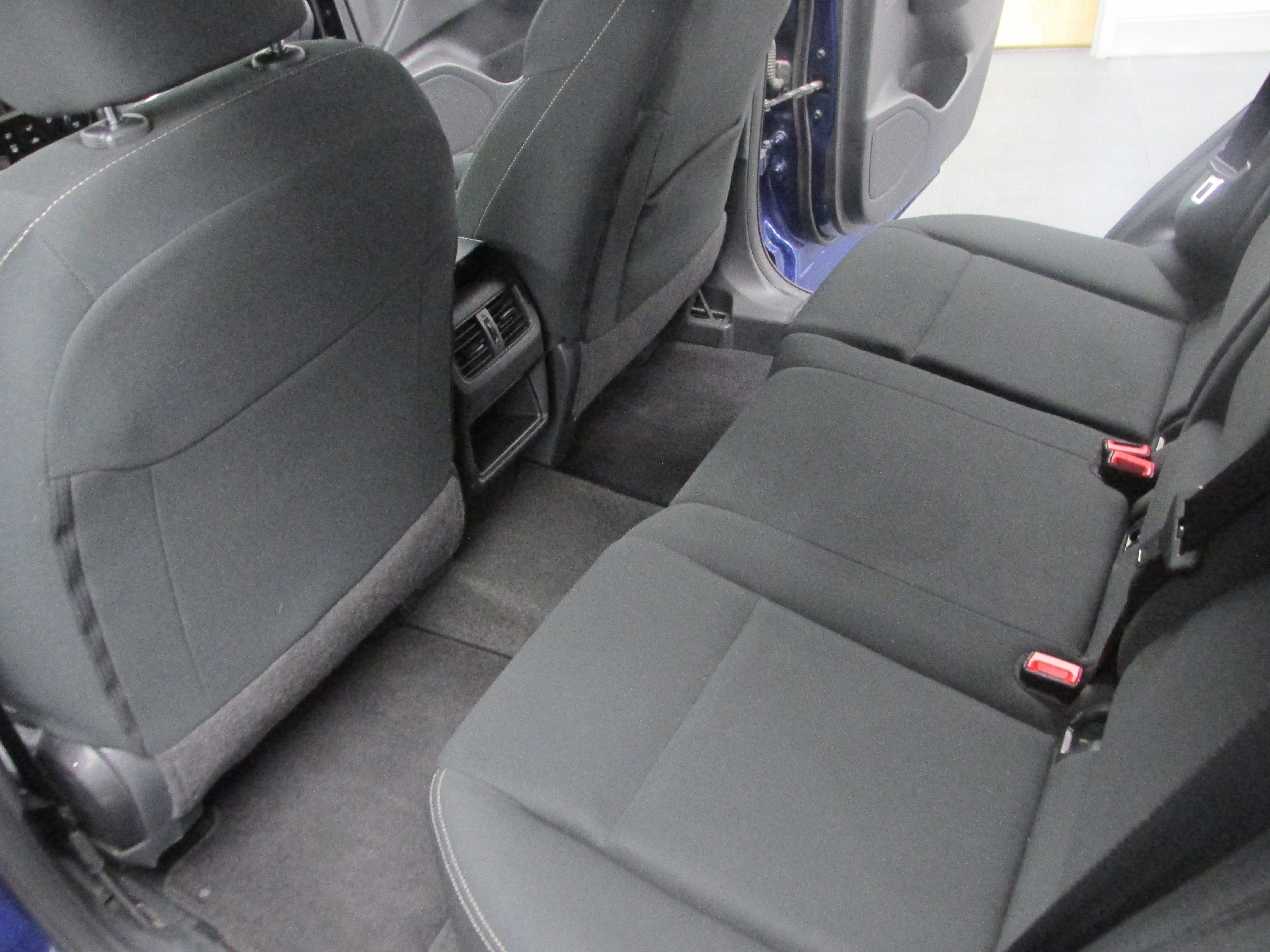 Used 2023 Nissan Rogue S AWD/4WD image 25