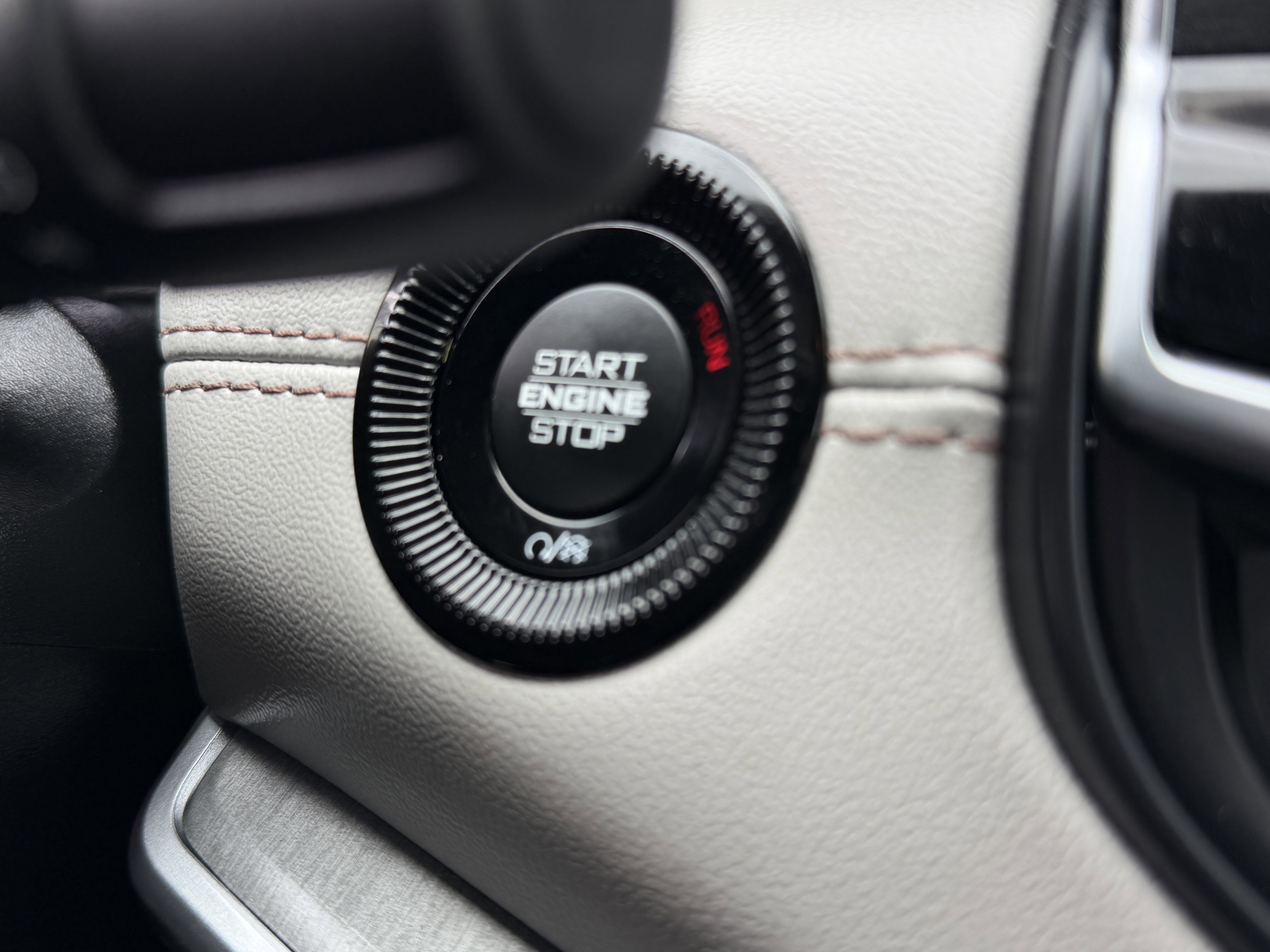 Used 2026 Jeep Compass Limited image 23