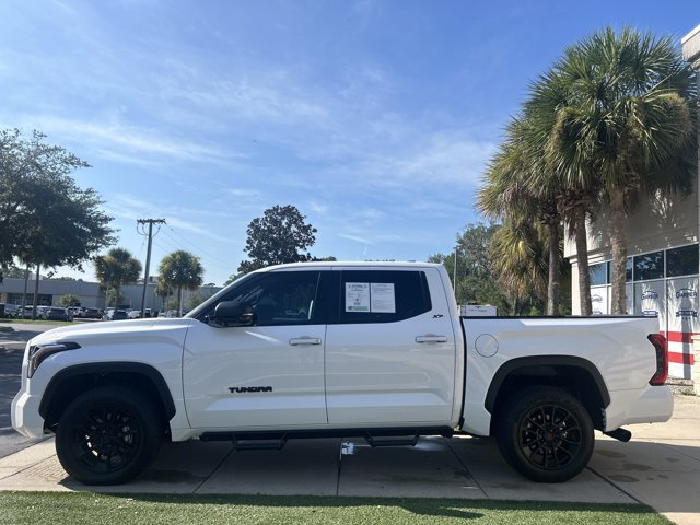 Used 2025 Toyota Tundra SR5 w/ SR5 Premium Package AWD/4WD image 8
