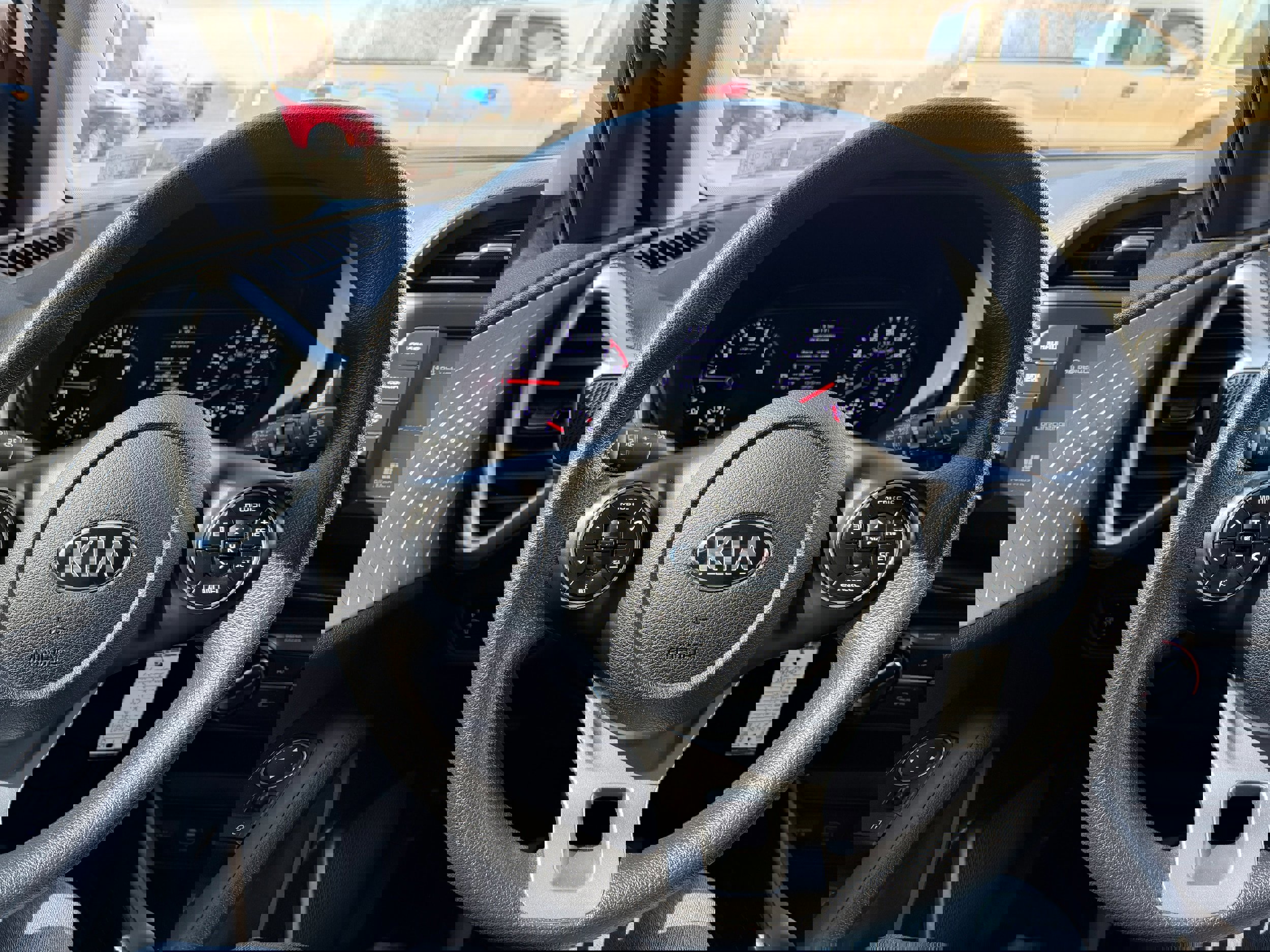 Used 2020 Kia Soul LX image 25