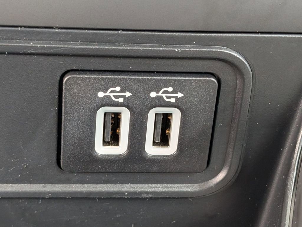 Certified 2021 Ford EcoSport S image 32