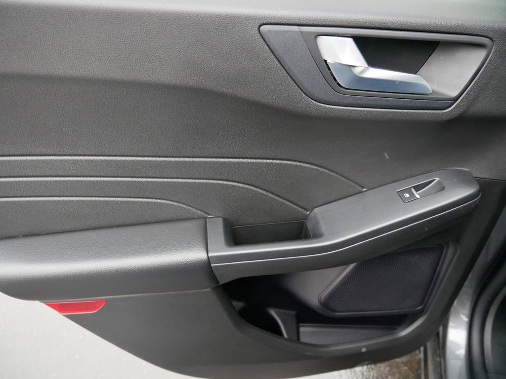 Certified 2024 Ford Escape Platinum AWD/4WD image 11