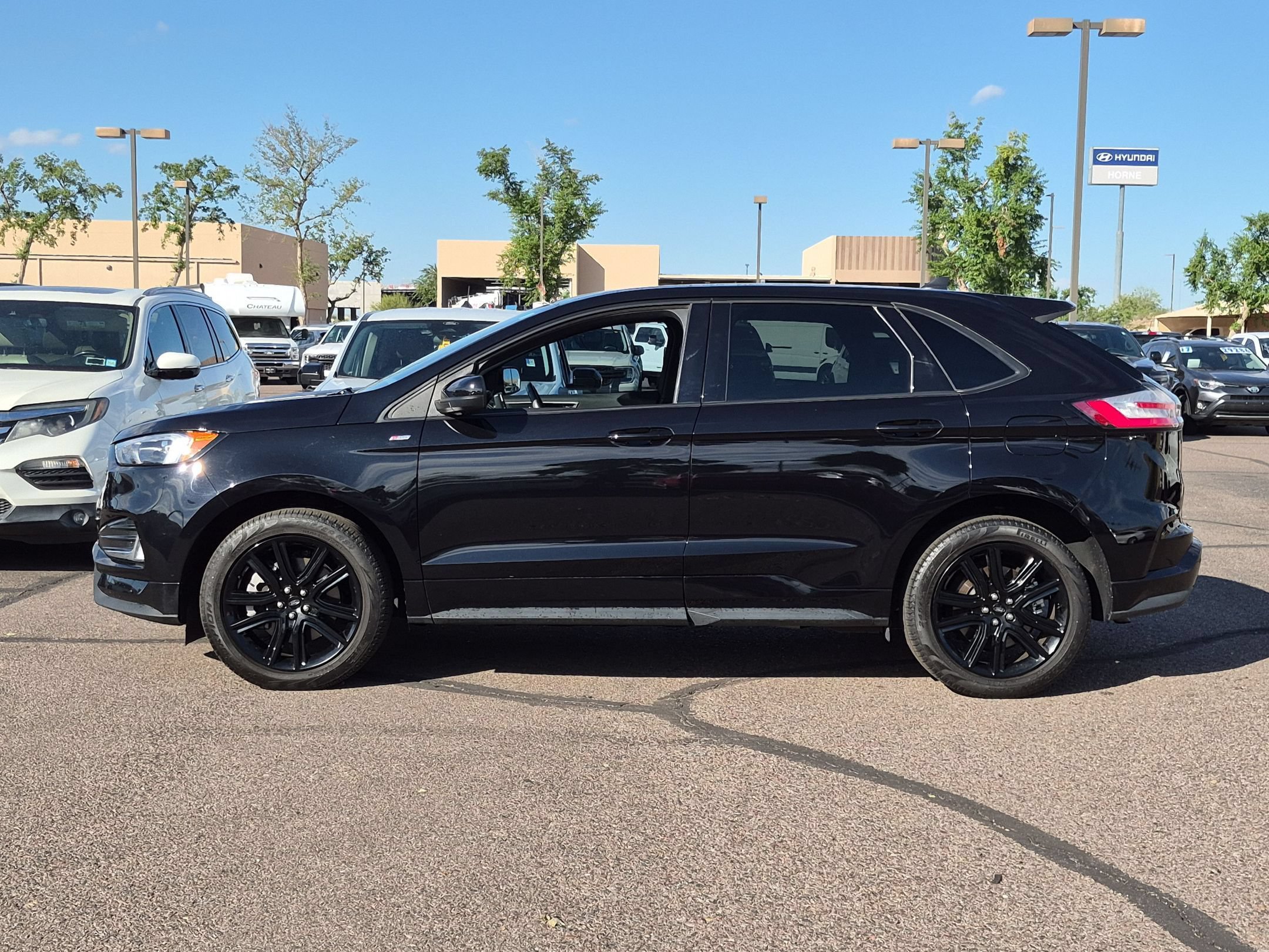Certified 2024 Ford Edge ST-Line AWD/4WD image 9
